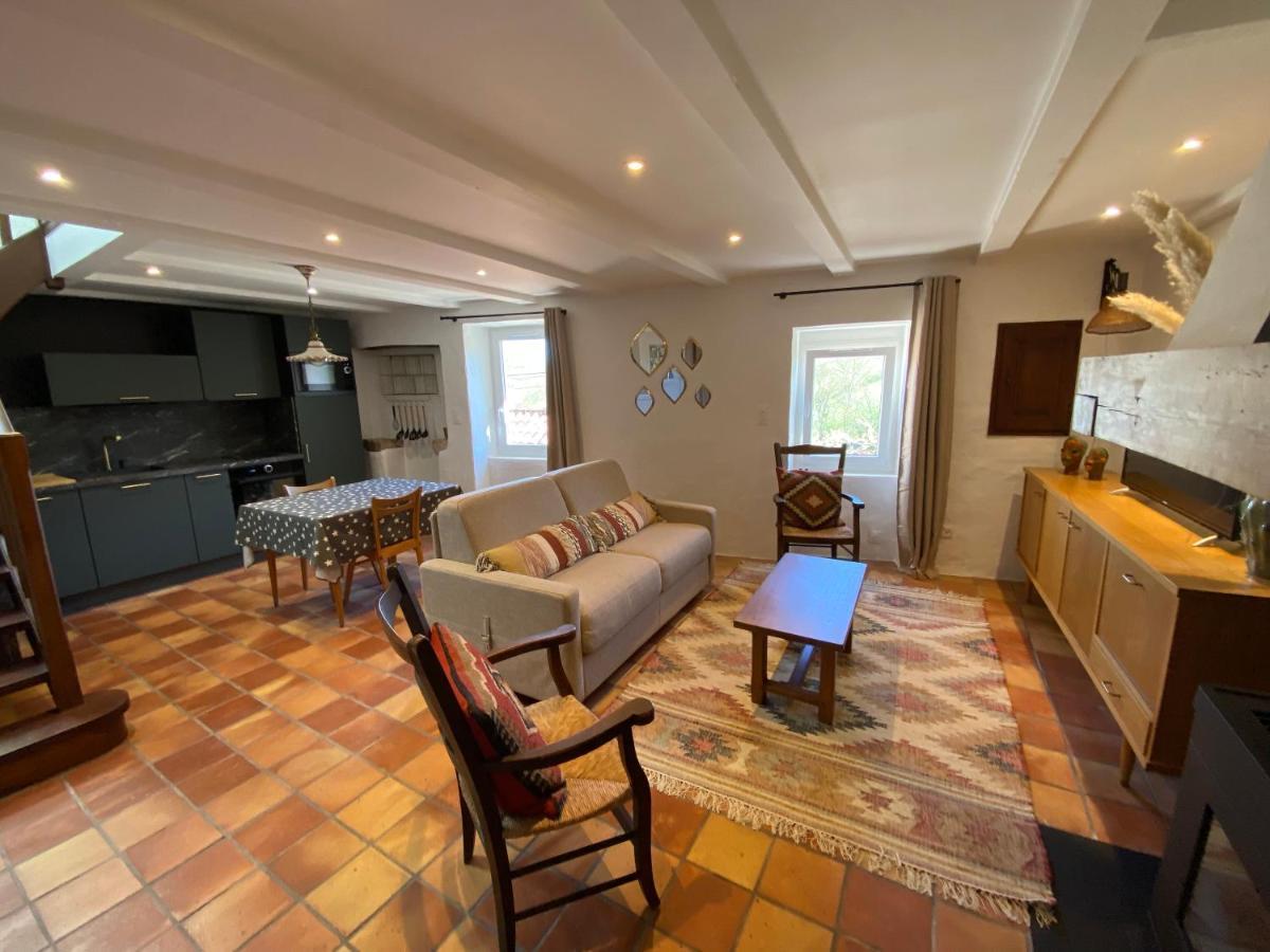 Maison Albertine Creissels Bagian luar foto